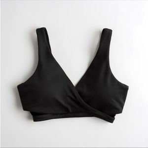 Gilly Hicks Go Recharge Wrap Sportlette